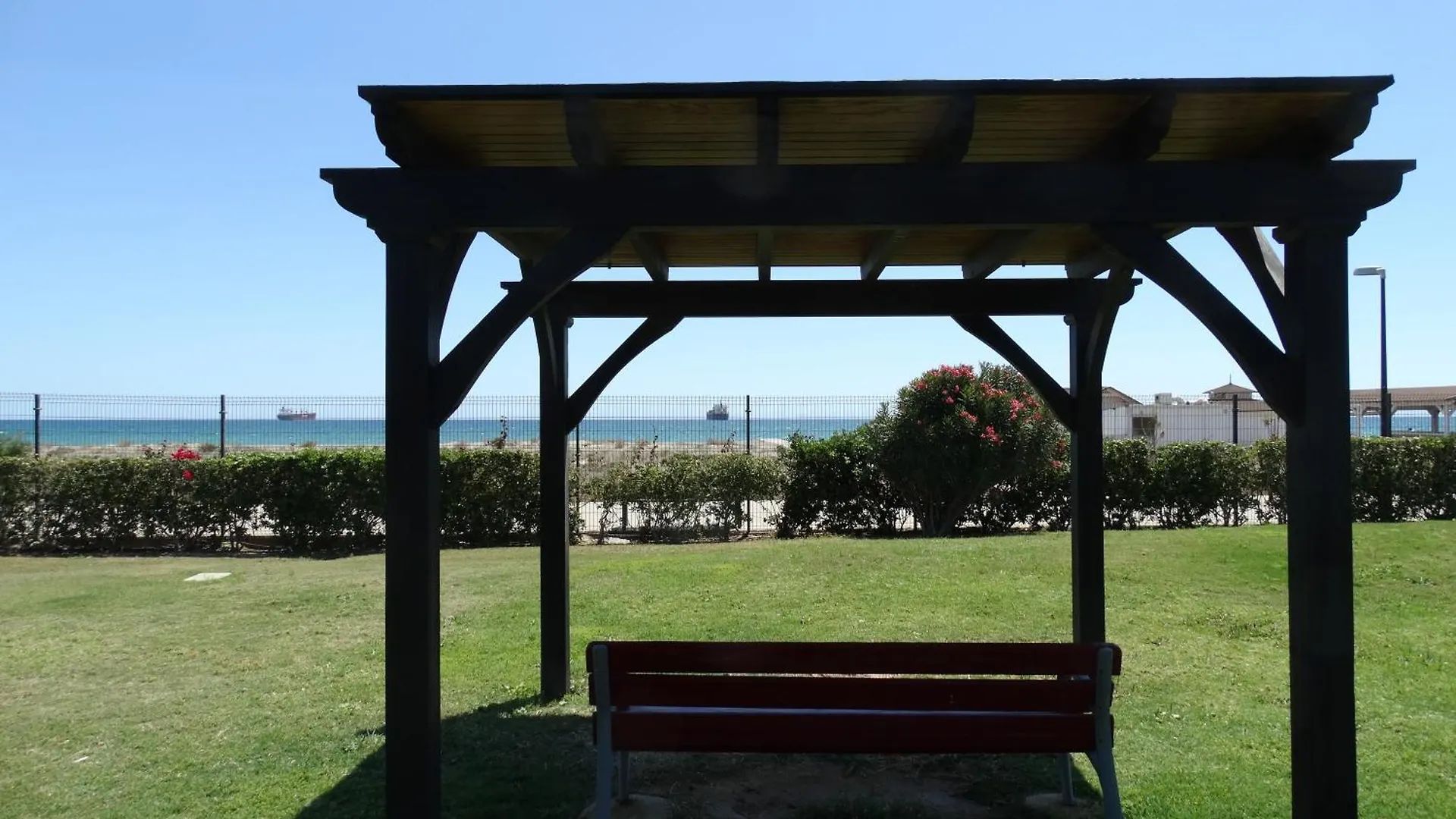 Atico Nuevo Vera Solarium Urbanizacion A Pie De Playa Spain