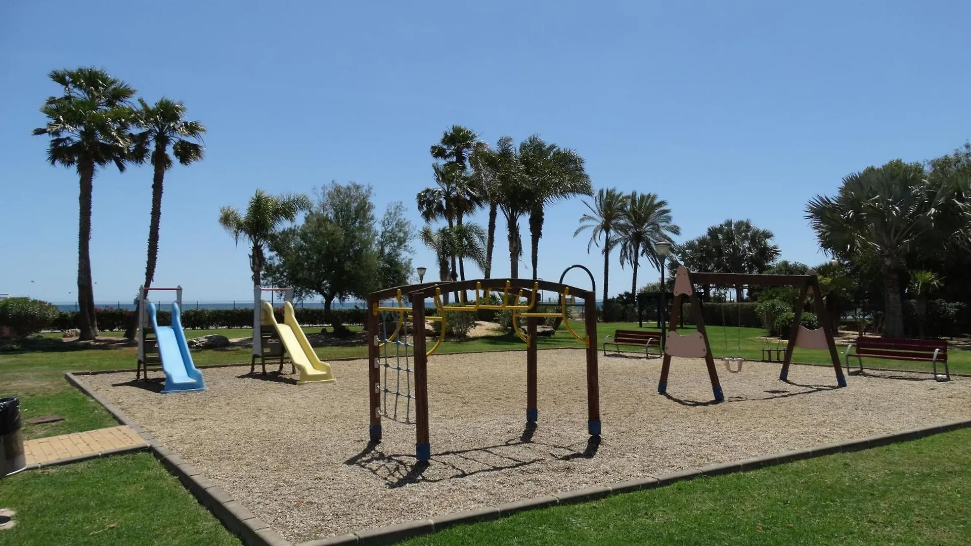 Atico Nuevo Vera Solarium Urbanizacion A Pie De Playa 0*,  Spanien